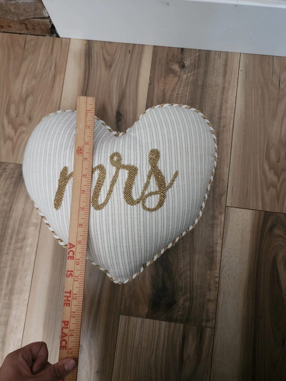 Mrs Heart Decorative Pillow - White and Gold